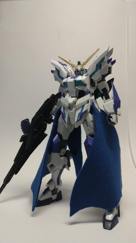 ユニコーンガンダムアルテミスコアユニコーンガンダムとアルテミスアーマーがドッキングした姿。NT-Dが制御可能となり、ドッキング後常にデストロイモードとなる。サイコフレームは青色に発光する。