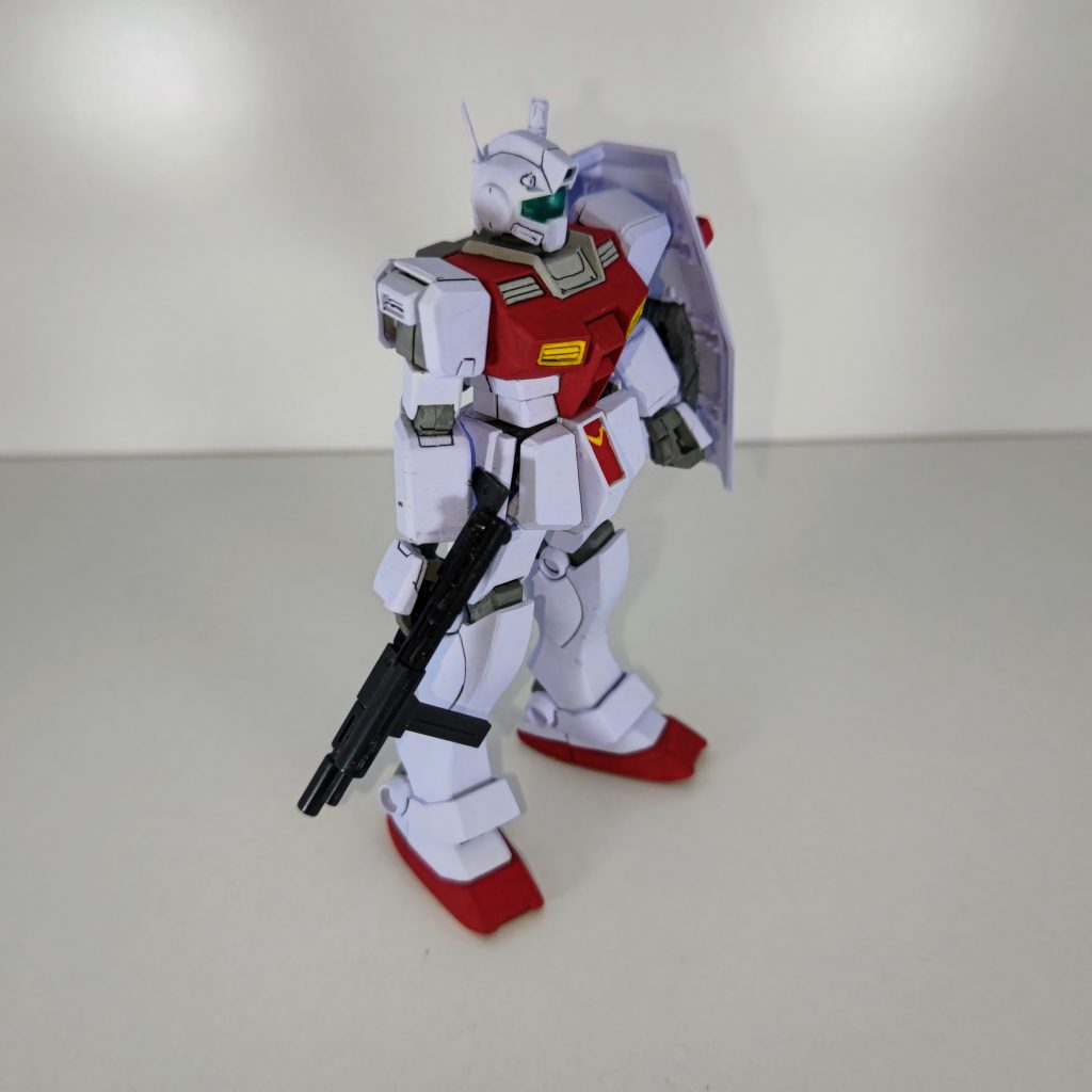 ホワイトサーフェーサーで下地を作っています。