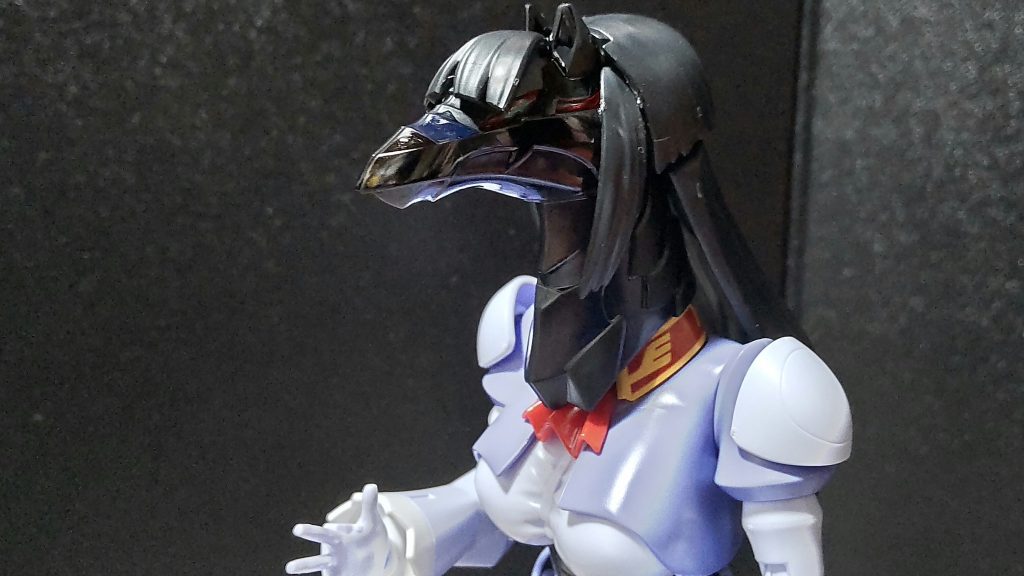 頭部はちょっと前に作った制作講座のを使用しています。今回の制作にあたり、顔の色を一部ティターンズブルーで塗装しています。