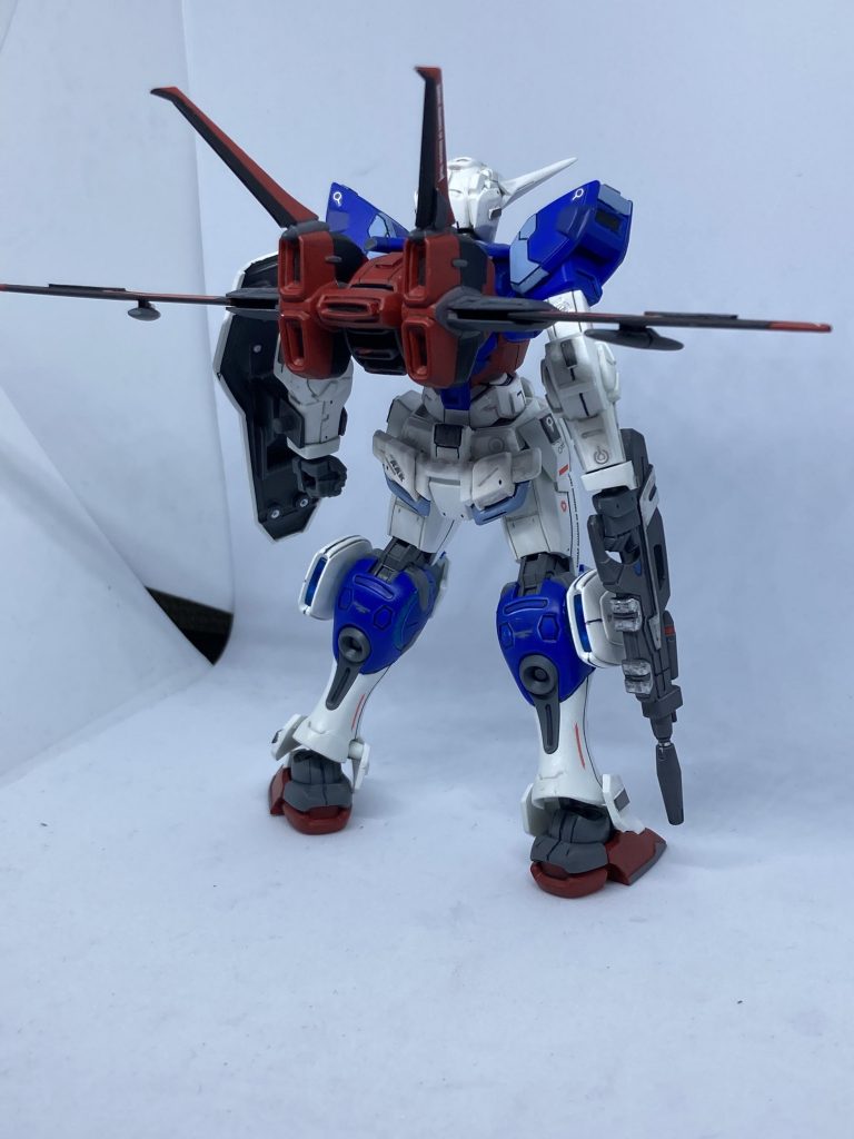 リアの大気圏用パックをフォースシルエットと同じカラーにしてみました