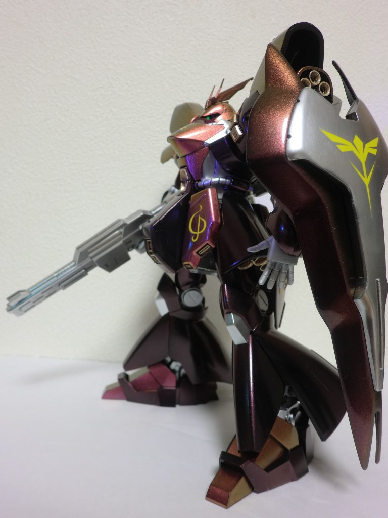 ABSは水性ホビーカラーのシルバーです。