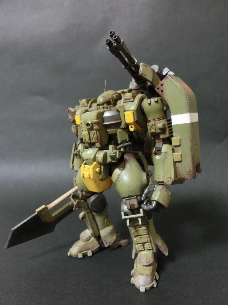 ボロボロのトラックとか工事重機、近所のブランコなんかの塗装剥がれ・錆びを参考にウェザリングしました。