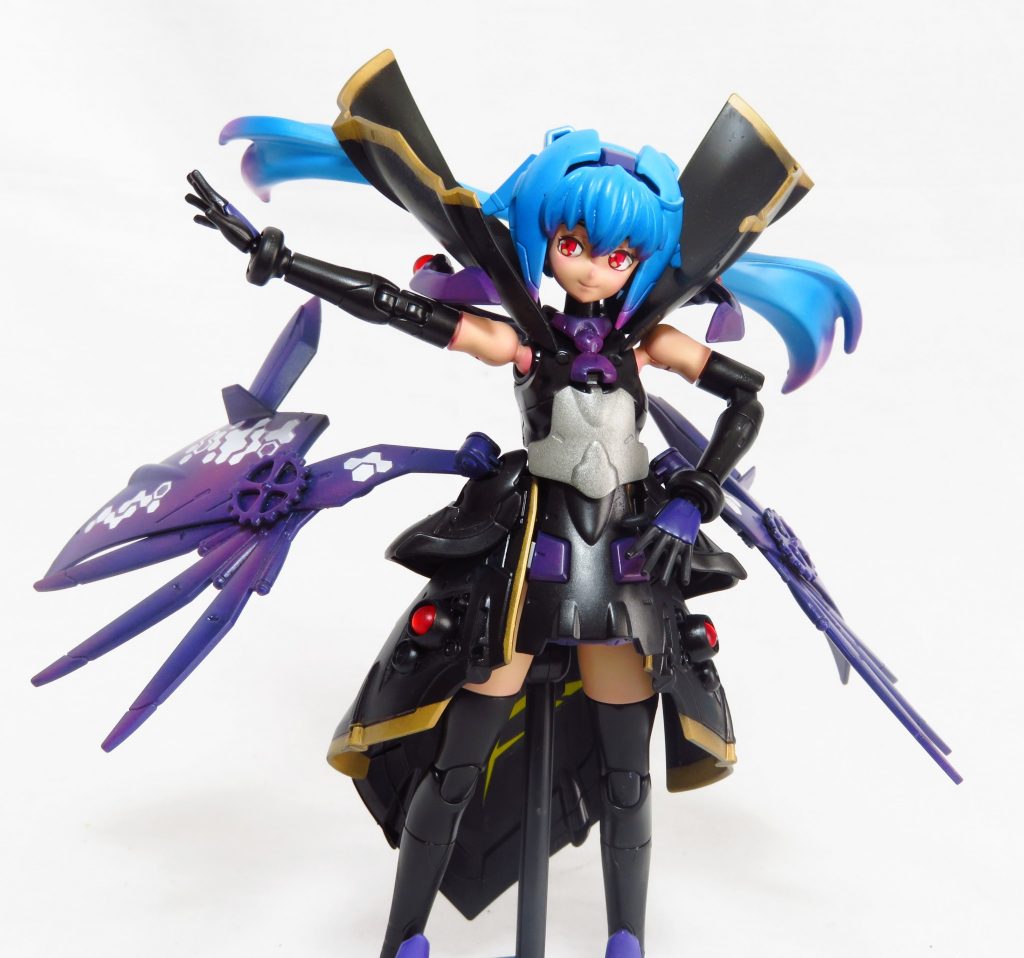 魔王っぽく衣装は黒にしました。