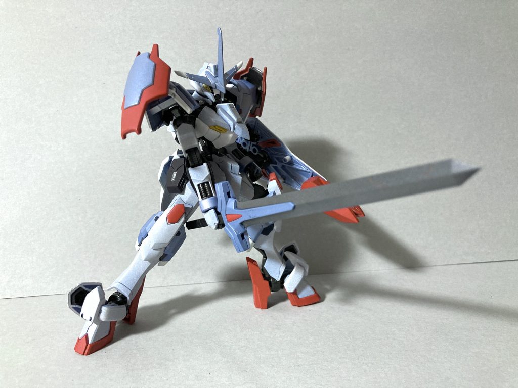 長剣とシールドは、ナイトマスターソードを使用しています。これを装備したいために作ったといっても過言ではないです。w