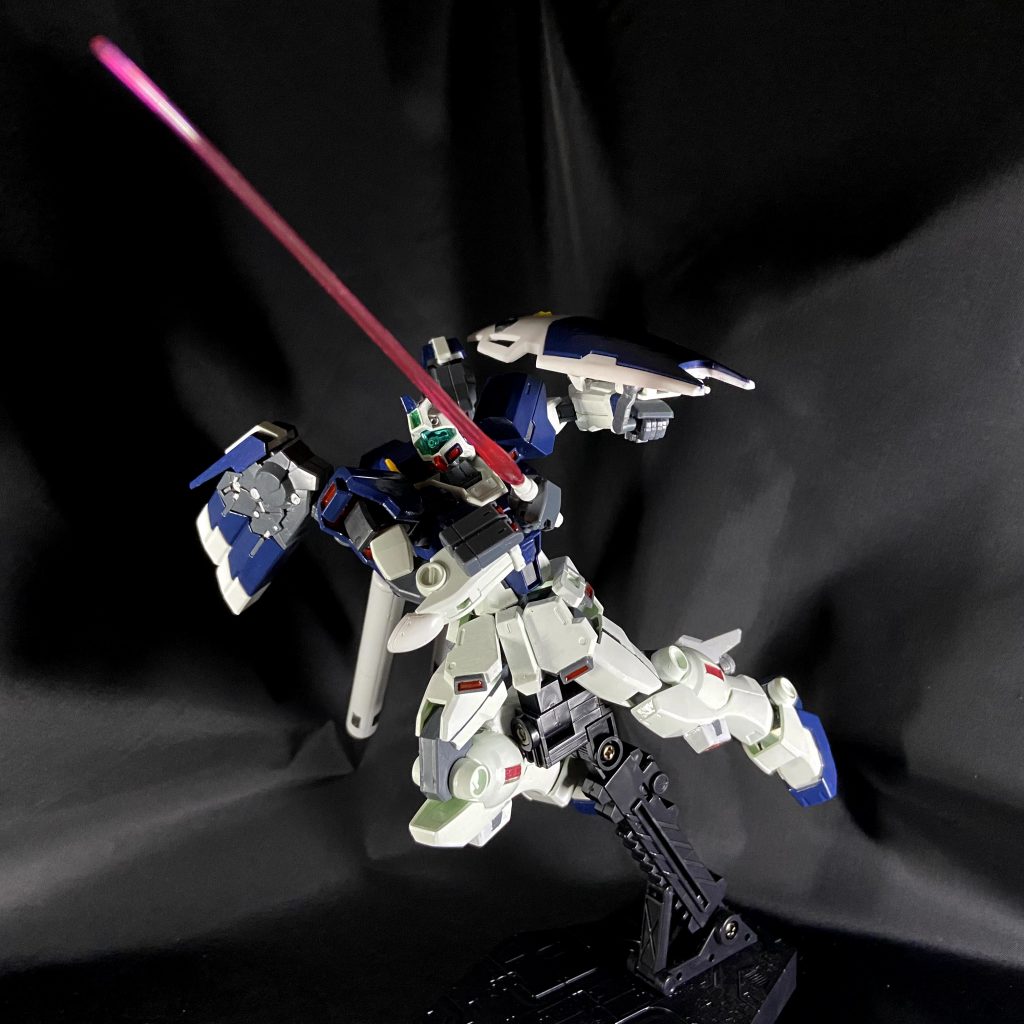 個人的にはビームサーベルが一番似合うと思うのですがいかがでしょうか。