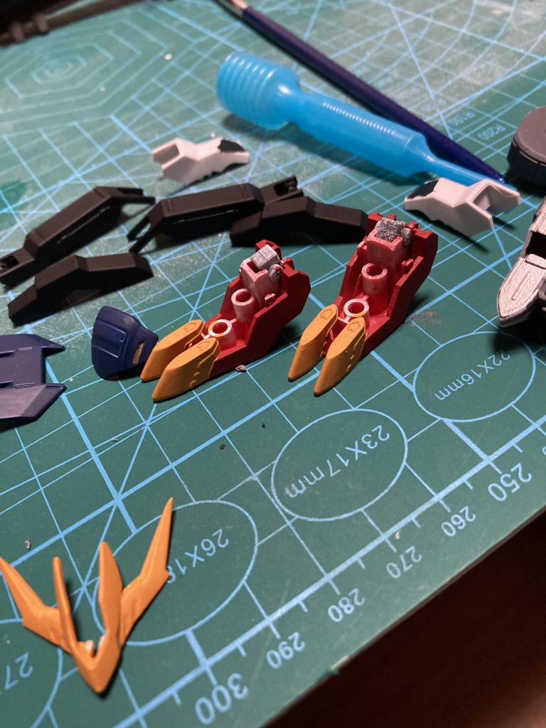 はみ出してもすぐ直せるって聞いたけど、ほんとに簡単に修正できる！最近細かいところが見えにくくなってきたので助かります！