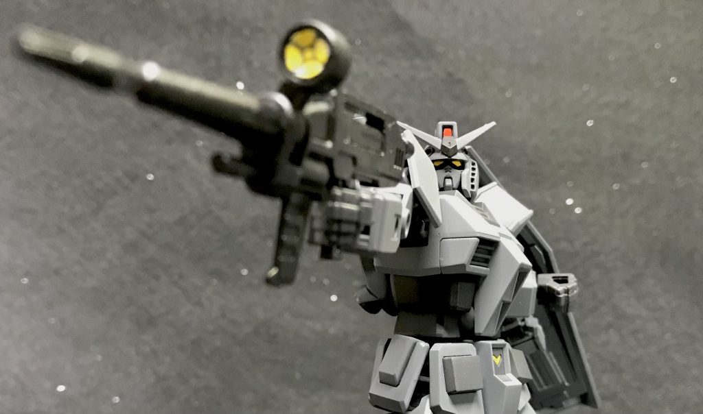 そして、思い出深い旧HGUCのパッケージのポーズですね☺️今回G-3カラーにしたものの、あの時の一番くじで当てたEGがまだあと2体あるので、やはりトリコロールカラーのガンダムをビシッと我が家に飾ってみたいなと思うので一つはトリコロール、もう一つはちょっと手を加えて私の理想の78に仕上げてみようと思います👍🏻お試し感覚でサクっとEGに触れましたが、想像以上のプレイバリューの高さにハマってしまいました笑