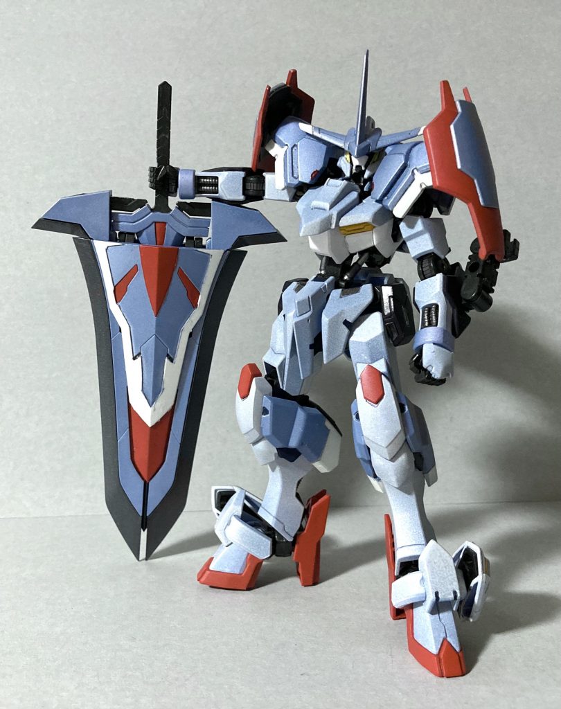 盾を折りたたみ、ナイトマスターソードに!