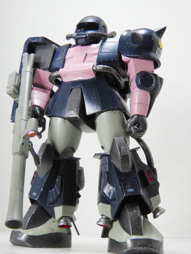 なにげに黒い三連星カラーは初めて作りました。ピンクがお気に入りです。