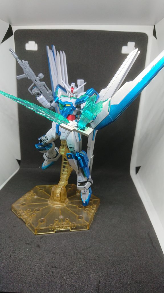 ガンダムヘリオス–3枚目/制作者：sky-sa17