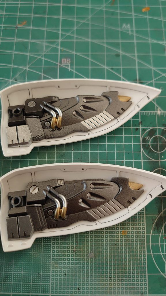 内部装甲は塗り分け頑張りました。