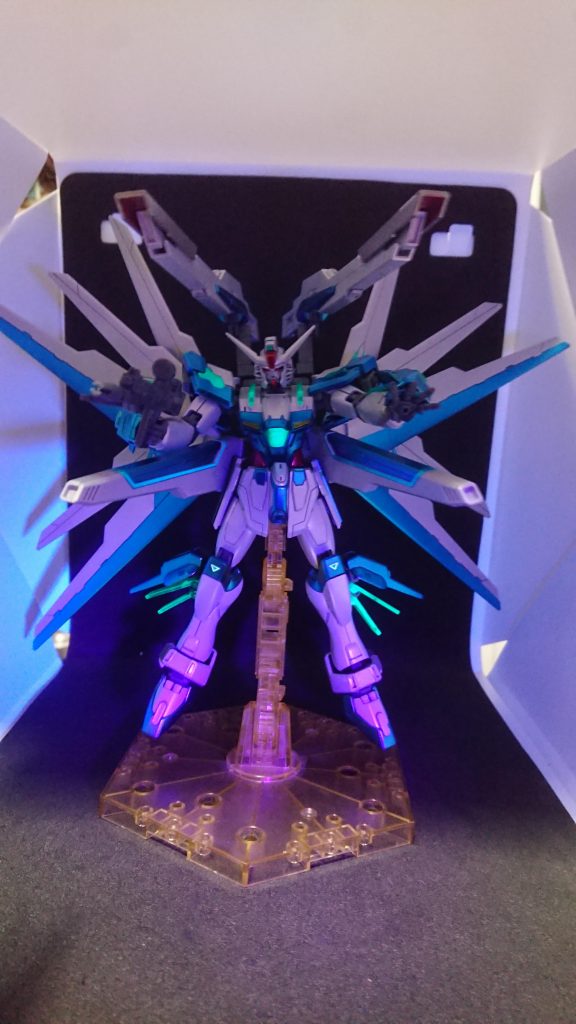 ガンダムヘリオス–5枚目/制作者：sky-sa17