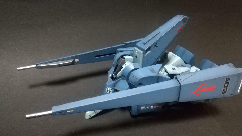 MA形態ちょっと厚みがあるけどこれも旧キットの味わい