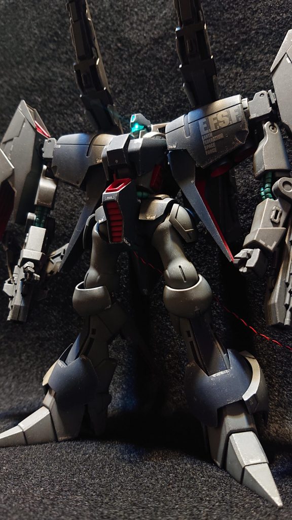 デカールはハイキューパーツの水転写デカールを中心に手持ちの余りのデカールをそれらしく貼り付けています。