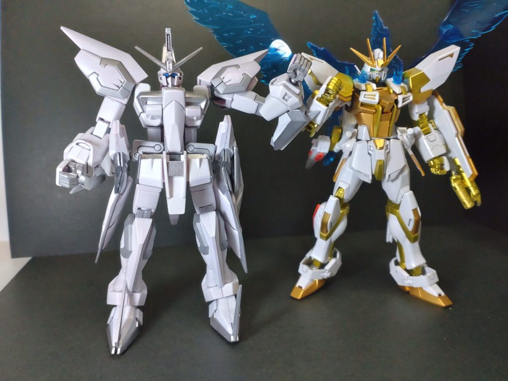 もちろん変形可能ですストライクと言えばイージスなので組ませてみました