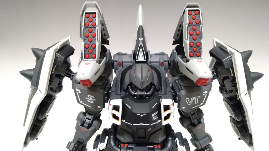 ブレイズウィザードはエナメルで挿色しました。結構、頑張りました。