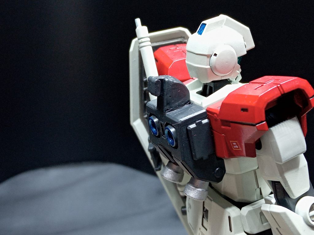 ホワイトベースにある載せるパーツを無理やり付けました。