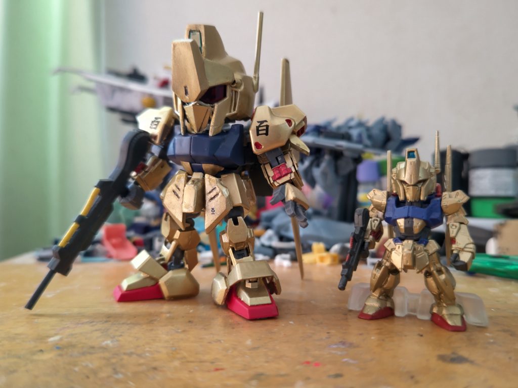 金色はマッキー（ゴールド）をガンダムマーカーエアブラシシステムを利用して吹き付けています試した色の中ではコンバージの百式の色に一番近くなったと思います