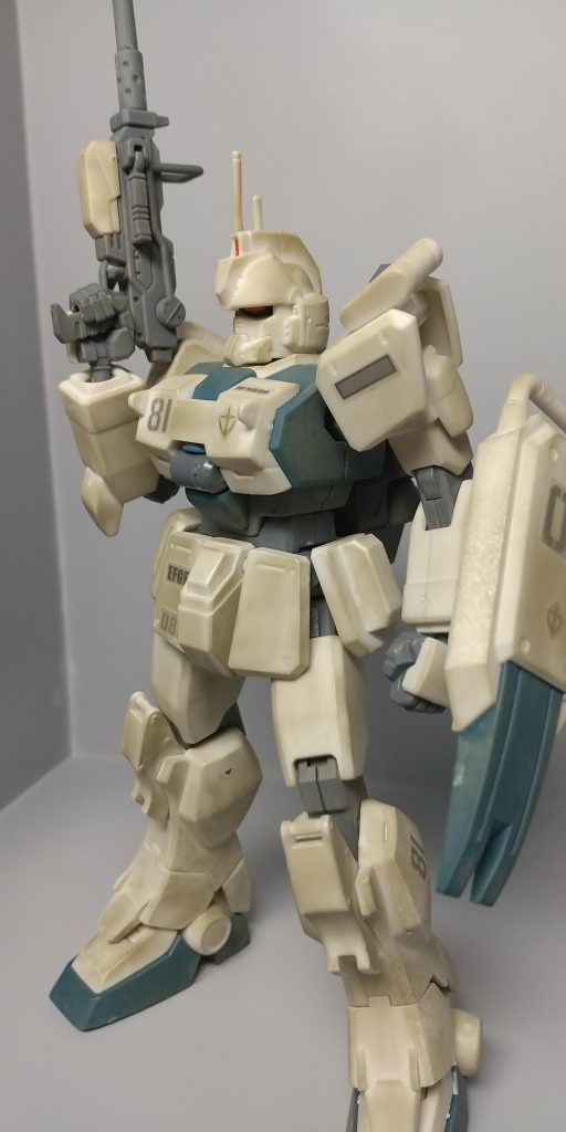 ガンダムEz8–4枚目/制作者：味見太郎