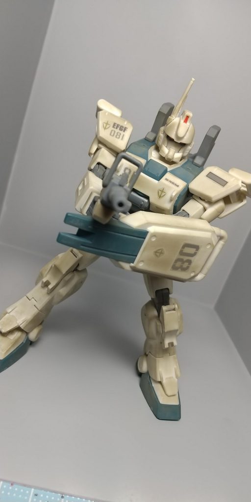 08小隊のEz8です。アニメでの土埃や､泥臭さを表現出来る様に頑張りました。