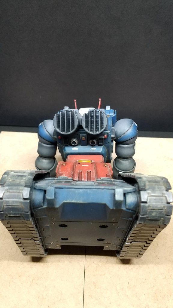 こうしないと見えませんが、背中増肉しスラスターを設置してます(^_^;