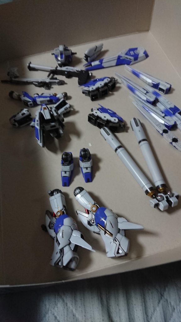 塗装が終わりデカール貼る前に組み上げてみました