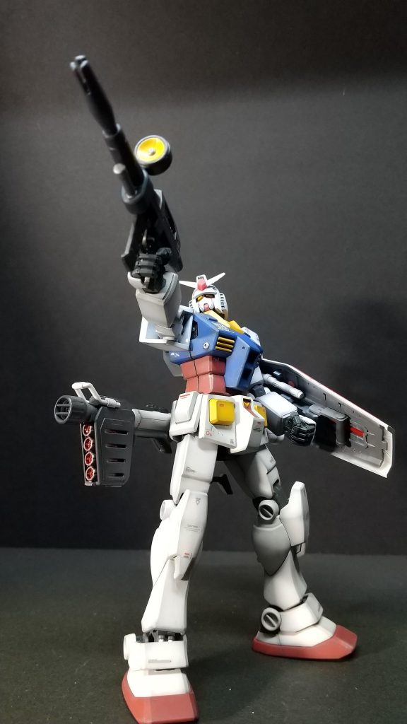 決めポーズ1武器はRGのを使用してます。本体は訳あってつぶれてしまったので(^_^;)