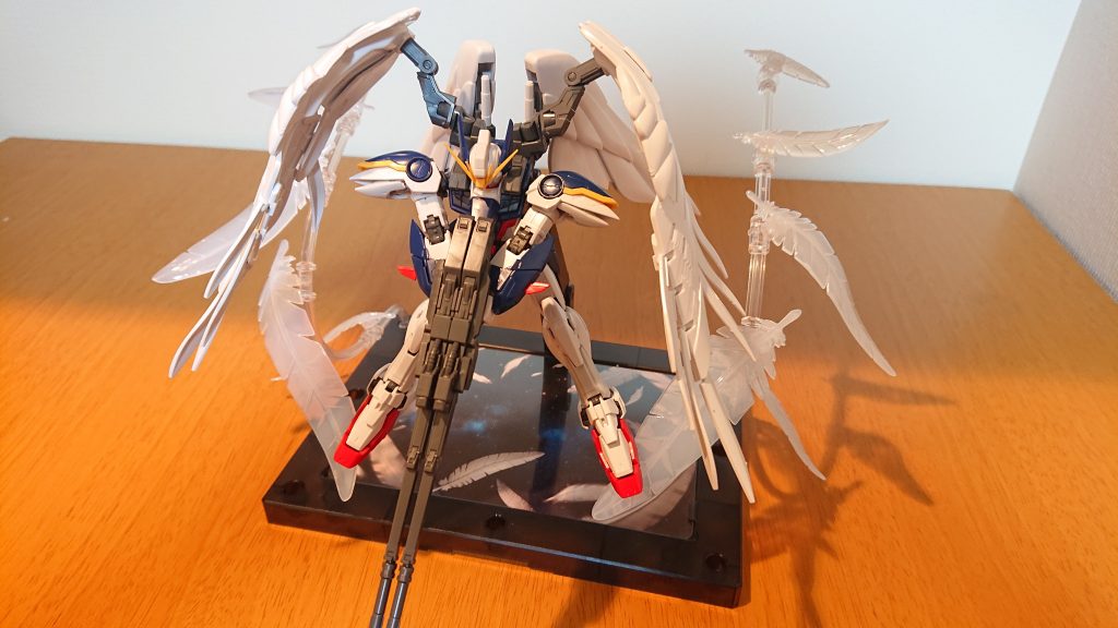 RG ウイングガンダムゼロEW版 セラフィムフェザー–2枚目/制作者：刺身オレンジ