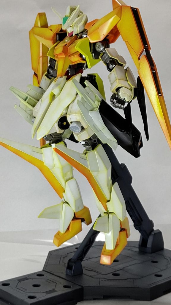 素体モードガンダム・アリオス