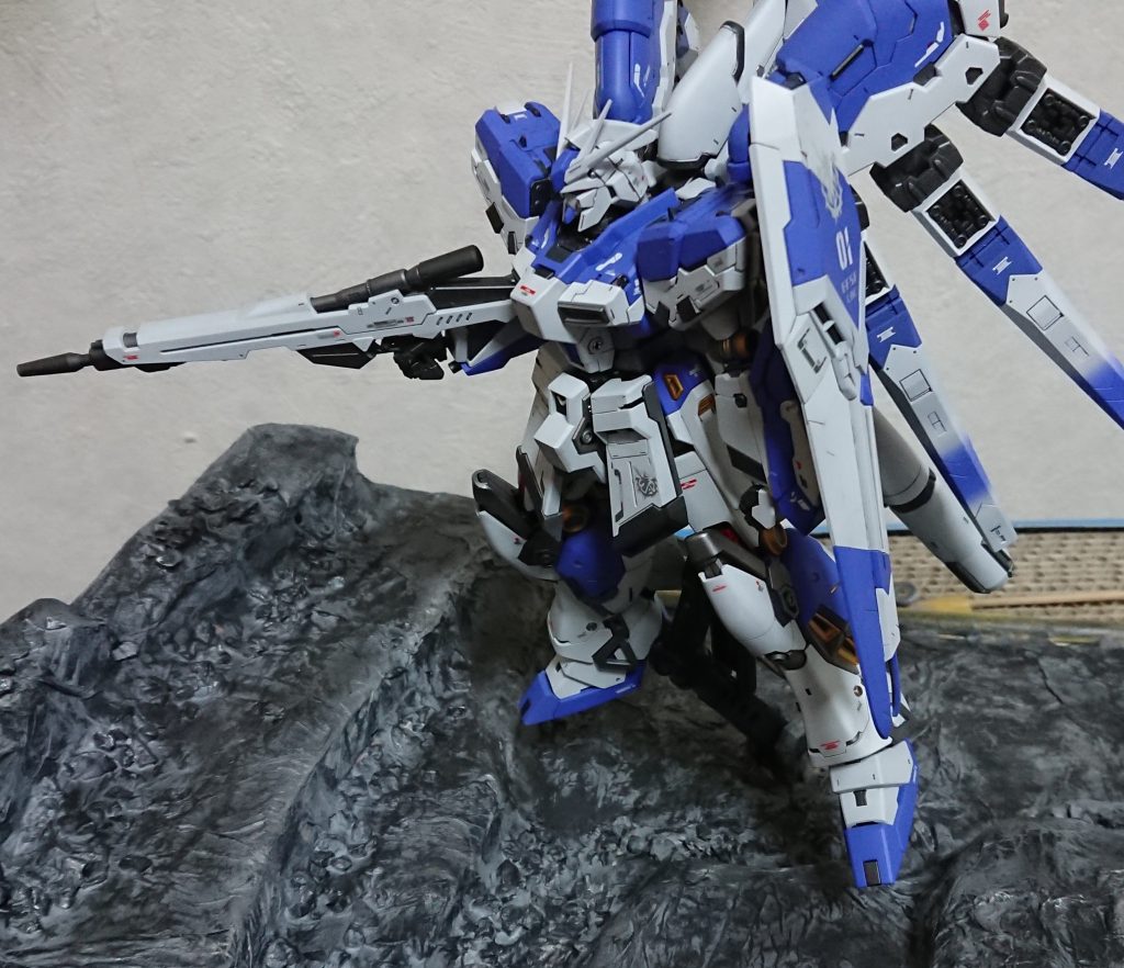 発売される前から勢いで人生初のジオラマを作ったり楽しく作成出来ましたなかなか手に入れづらいキットではありますが買ってみる価値はあると思います！もちろん定価でね！