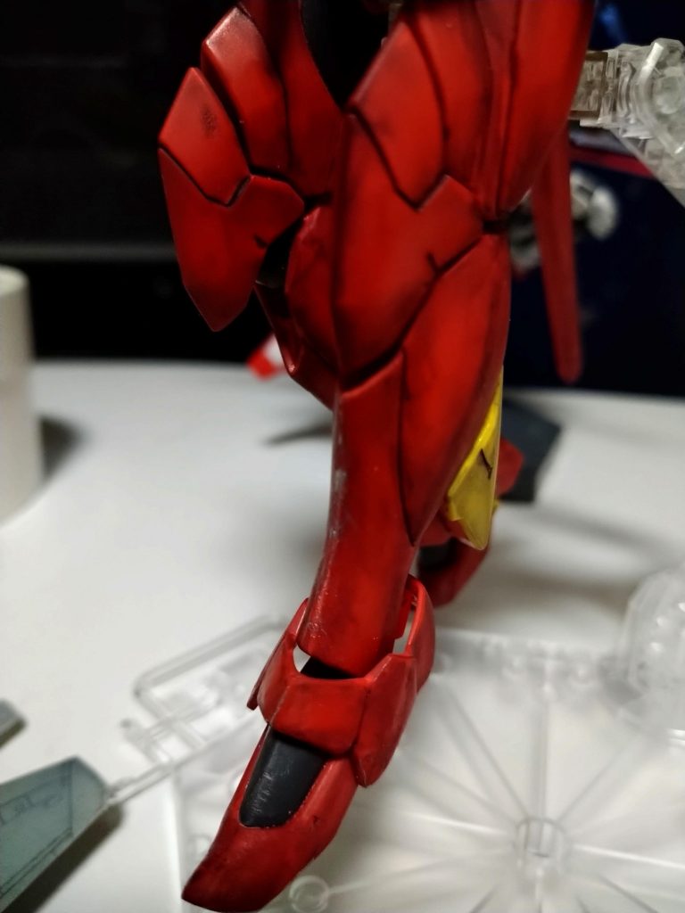 色は成型色にリアルタッチマーカーで陰影を意識して塗りましたところどころシルバーでチッピングっぽく塗りました