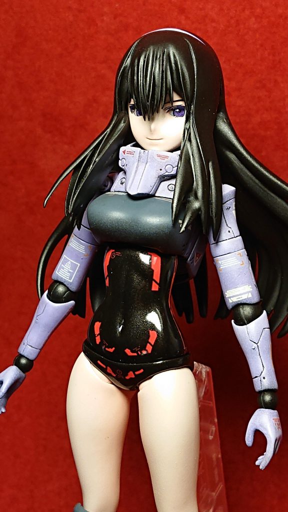 微笑その1、一応笑っている顔も制作しましたがキャラ的にあまり似合ってないですね〜。実はこのキャラがアニメで動いているの見たとこ無いんですね〜。ちょっと不安です😅。