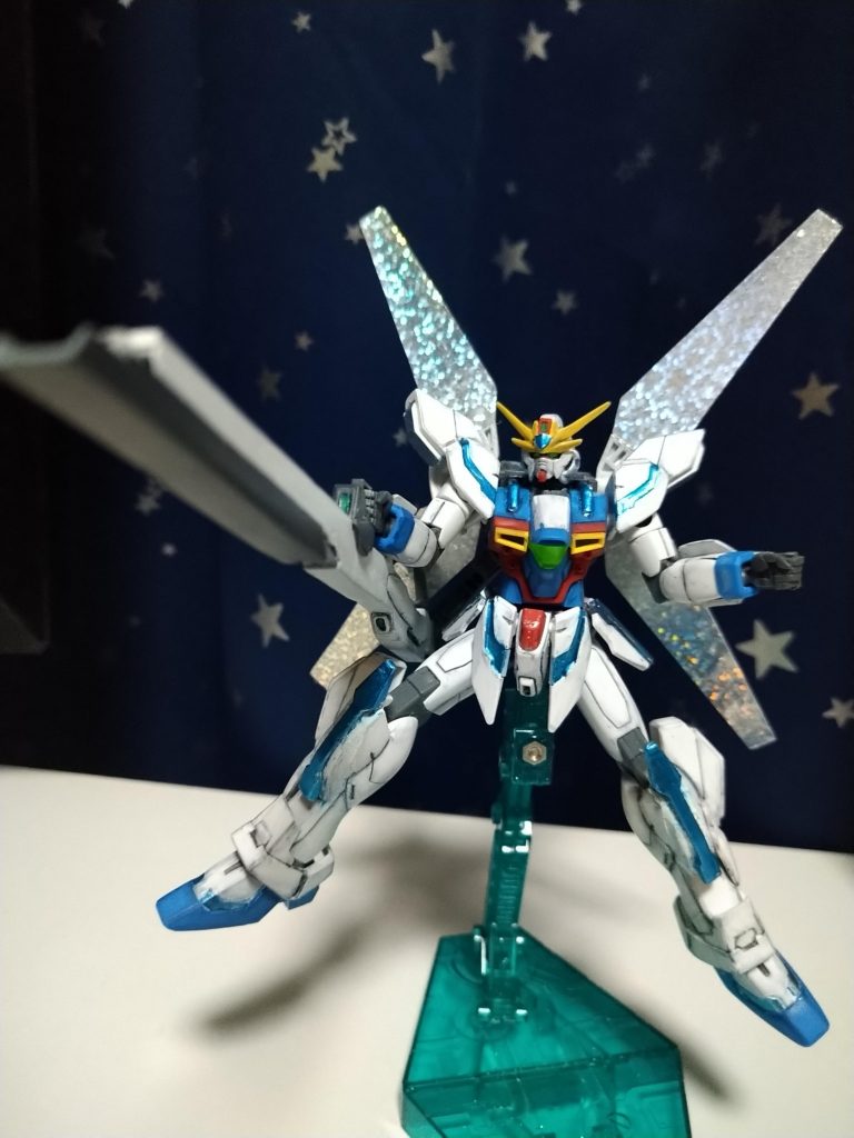 片手持ちでの構えもこの迫力