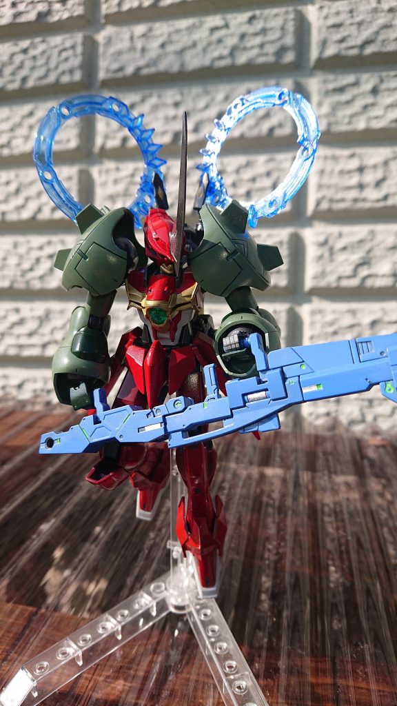 構え方違いVersion2ボディーカラーは赤一色ではなく、下地がメタルブラックとライトグレーで微妙に違いあります!