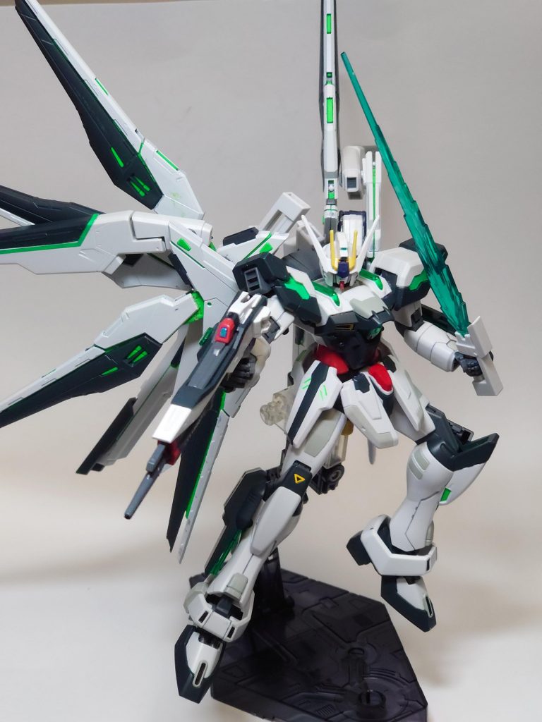 箱絵っぽいポーズで。