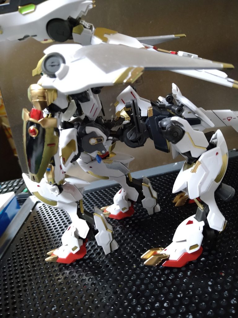 分かりづらいけどこしのくびれがキュッとなっている所が気に入ってます(^^)