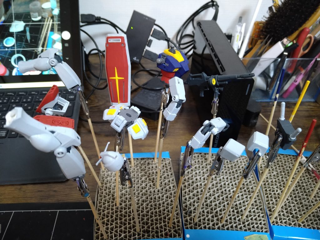 ベース色塗り後