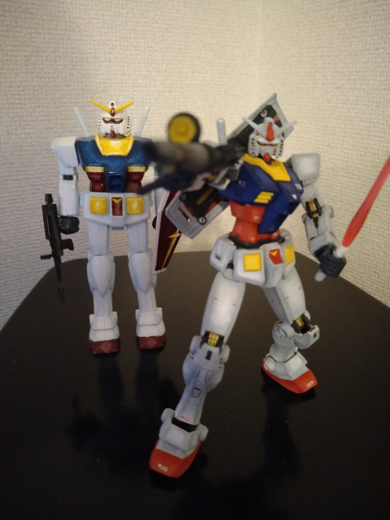 昔製作した初代ガンダムと共演！だいぶ痩せてる…