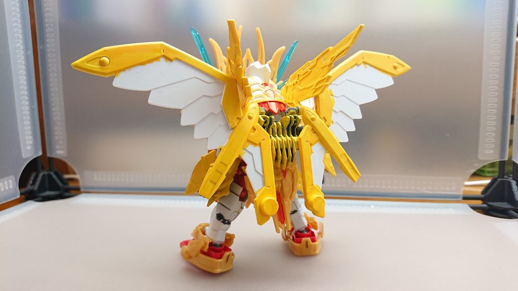 飛行能力を持っており、長時間の飛行を可能となっている悟空達の前に現れ決闘を申し込んだ