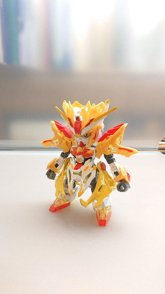 三蔵法師ストライクフリーダムガンダム窮奇ストライクフリーダムガンダムをベースに全身をアニメに近いカラーリングに塗装ホワイトのカラースプレーを使用細かい部分はガンダムマーカーで塗装して再現窮奇ストライクフリーダムガンダムと差別化させる為にゴールドの部分をあえてイエローのカラースプレーで塗装しています