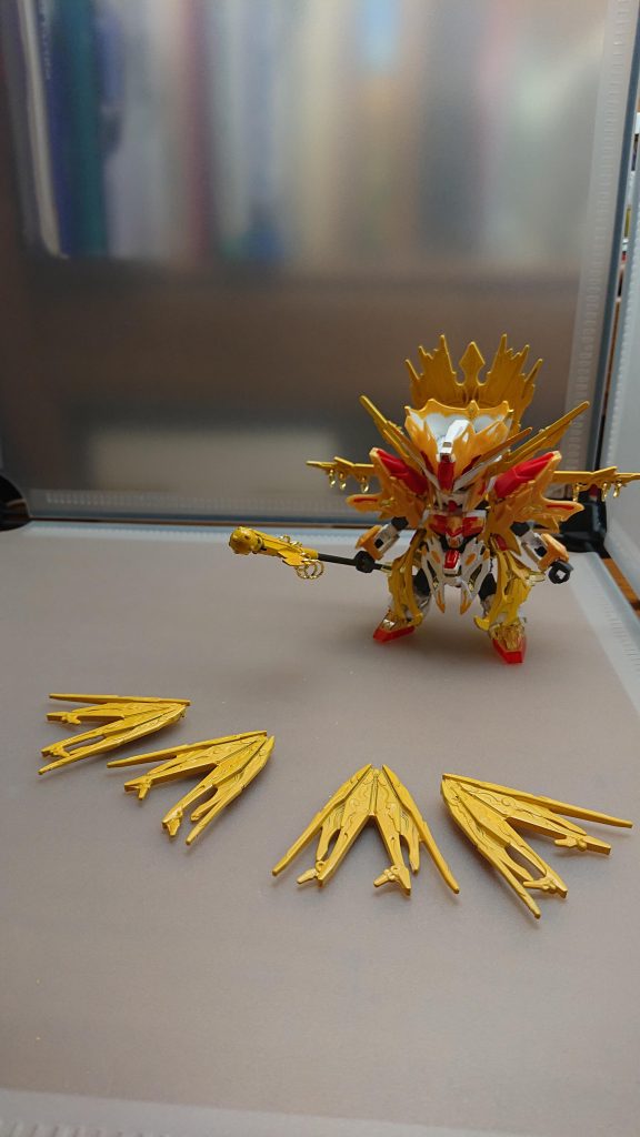 聖陣宝羽(せいじんほうば)法力聖陣から放たれる黄金色の羽の形をした宝具攻防一体の戦法だけでなく法力を纏わせることで妖怪に強力なダメージを与えることができる