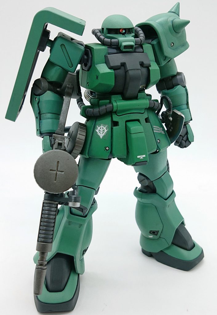 HGのキットはそのままでも十分なくらい良いキットですが、気になるところを少し改修しました。