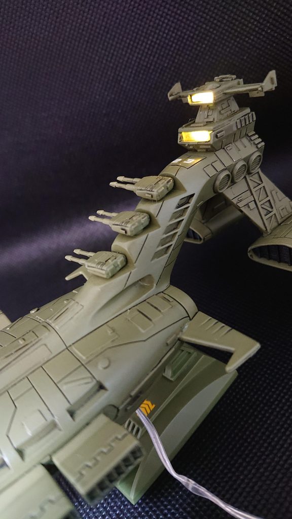 右砲戦!右70度、敵サラミス級。1番砲から3番砲、斉射の後は準備でき次第各個に砲撃!!