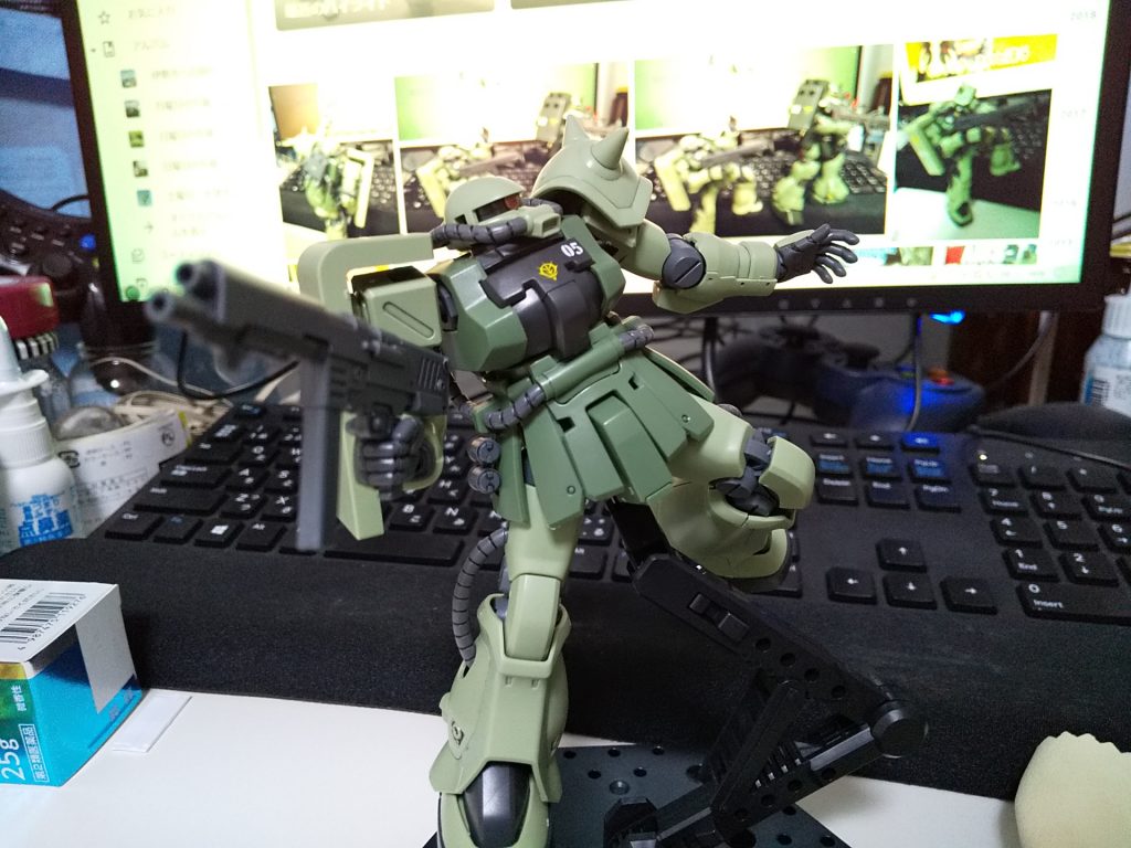 ザクⅡF2（ジオン軍仕様）–2枚目/制作者：@toyo06r