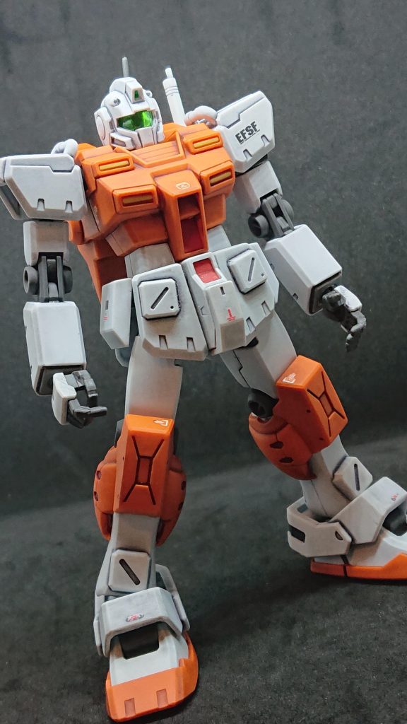 ジャンク品の為、ハンドパーツは武器持手と平手しか付属してませんでした。