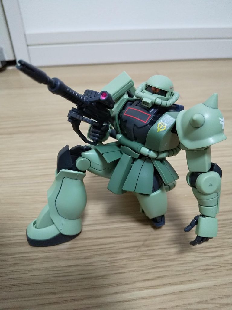 関節はこの通りスゴイ曲がります。