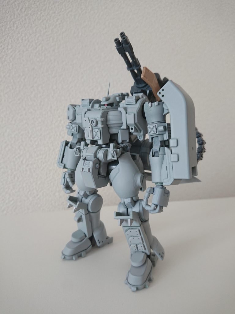 サフ後。うむ、自分の好きな腕が長い体型になってる♪