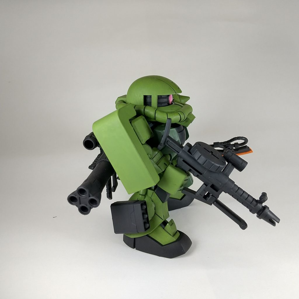 ドライブラシやウェザリングカラーを使っての「汚し」も今回はしていません。 なかなか上手く汚し塗装が出来ないということもありますが、自分の感性に合わないような気がしてというか、上手く出来ないんです。汚しという意味では完璧に汚せますが、上手く塗れないことを汚しで誤魔化しているだけであり、それは作品としての美しさが、うんぬんかんぬん。