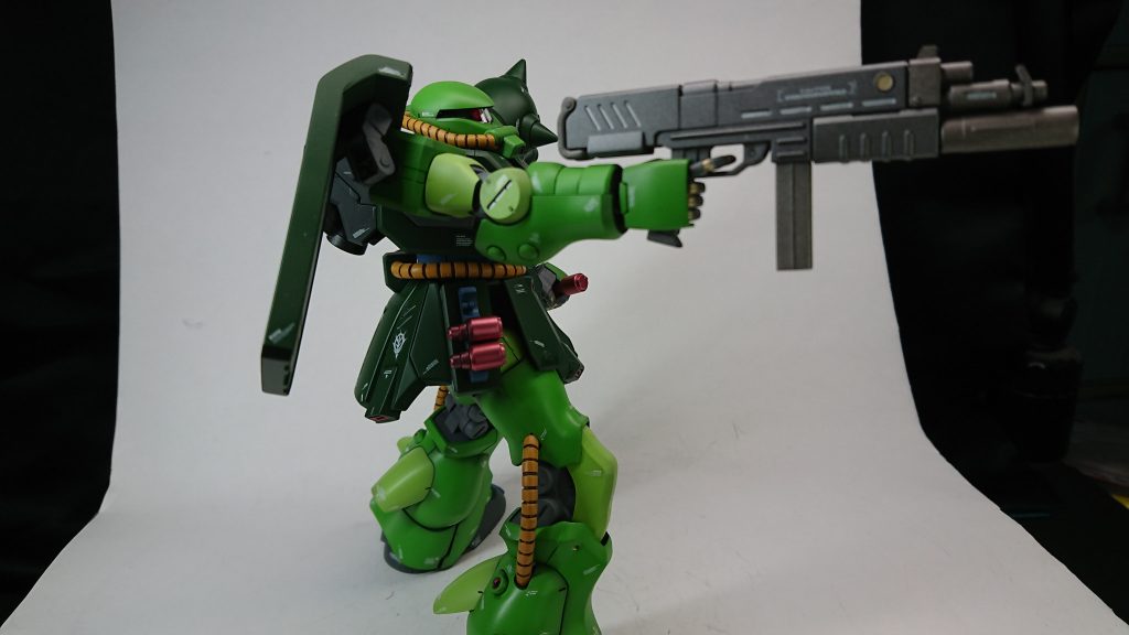 本体の薄いグリーンは少しアレンジして二色使ってます。