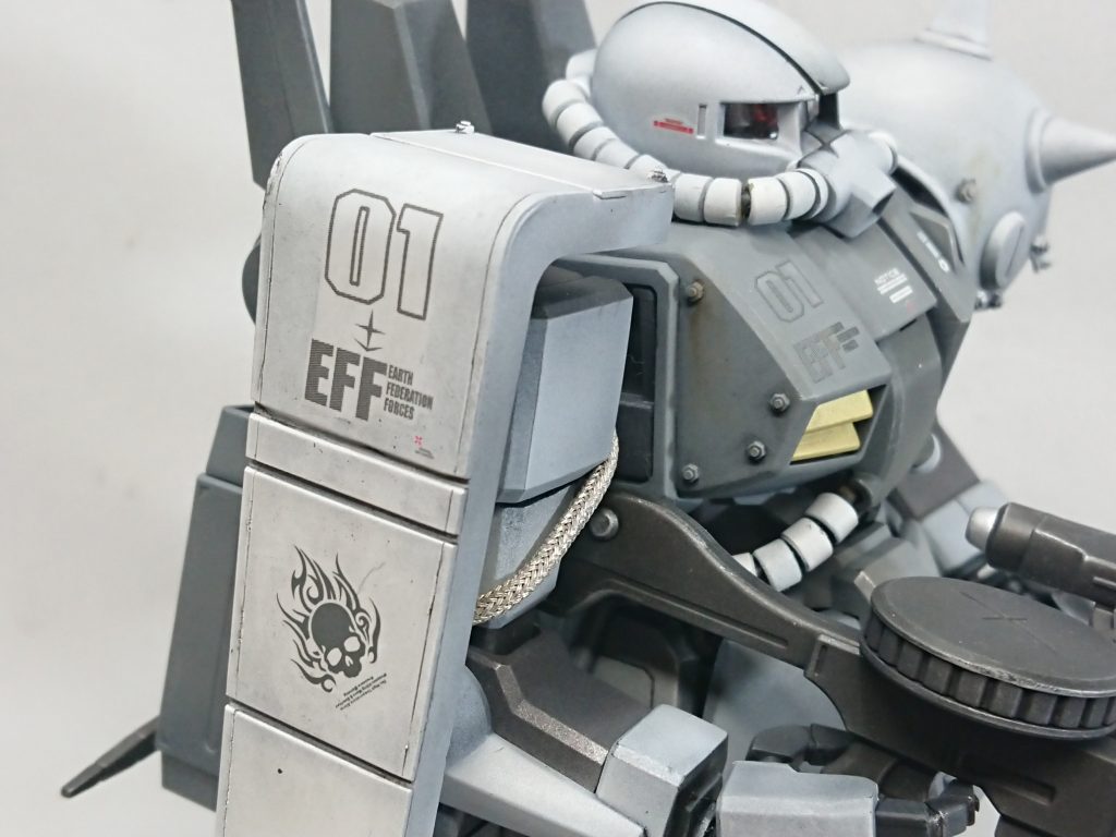 水転写デカールをやり過ぎないように貼り付けしやした。